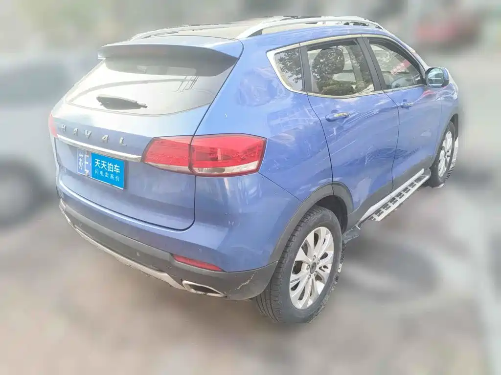 Photo 2 - Haval H2s