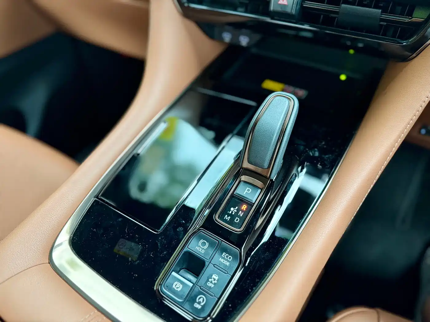 Toyota Vellfire 2023 Crown Hybrid 2.5L HV Luxury фото 9