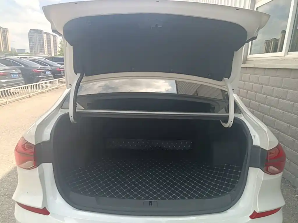 Chevrolet Monza 2024 2024 1.5L Dual-Clutch Delight Edition