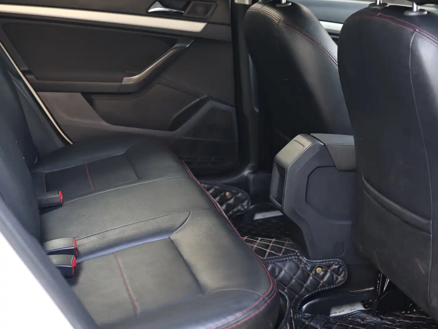Volkswagen Lavida 2017 1.6L Automatic Trend Edition фото 24