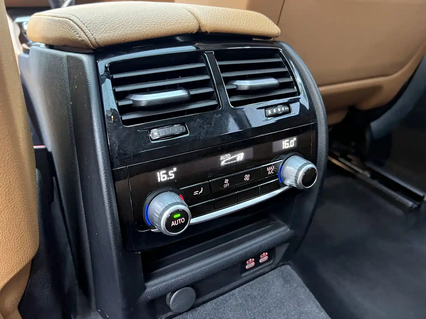 BMW 6 Series GT 2024 2022 Model 630i Luxury Design Package