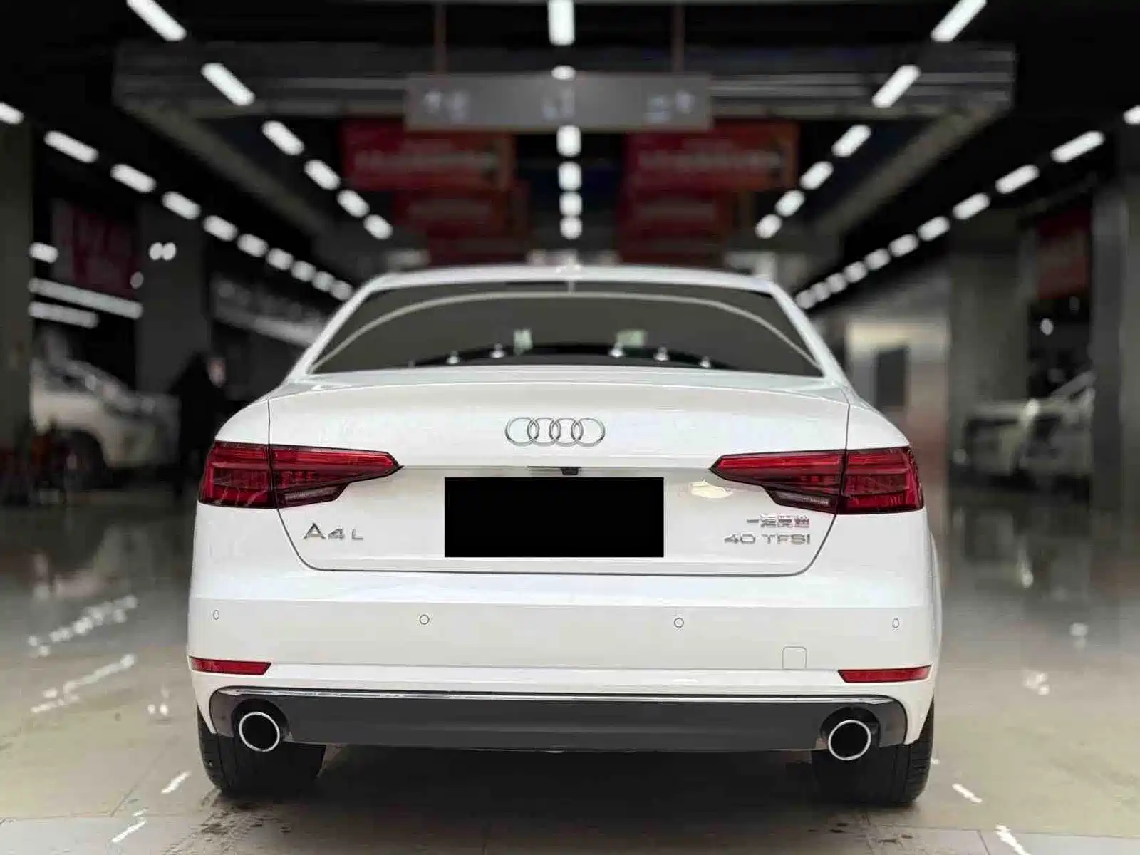 Photo 8 - Audi A4L