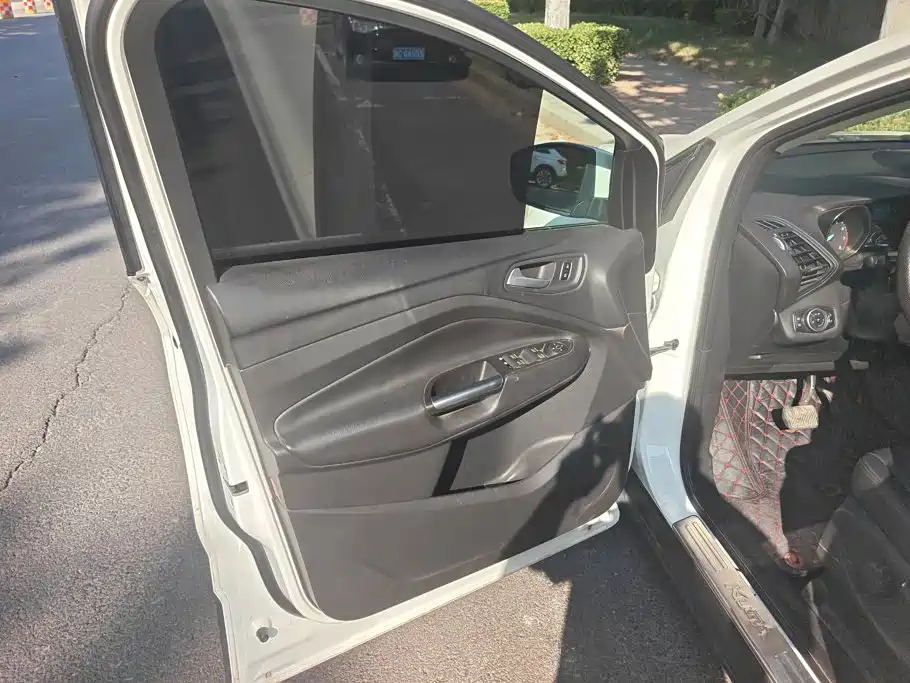 Фото 7 - Ford Kuga