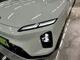 Фото 24 - NIO ES6