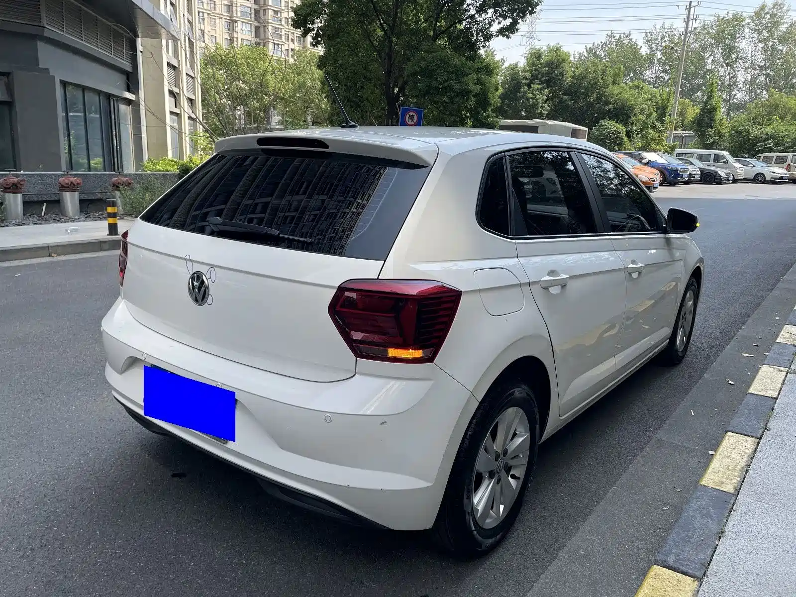 Фото 7 - Volkswagen Polo