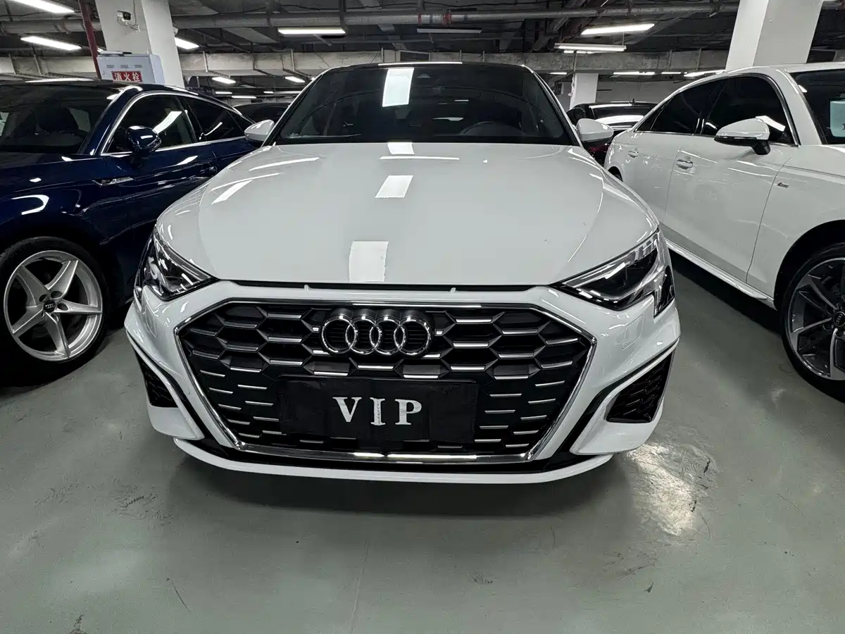 Photo 2 - Audi A3