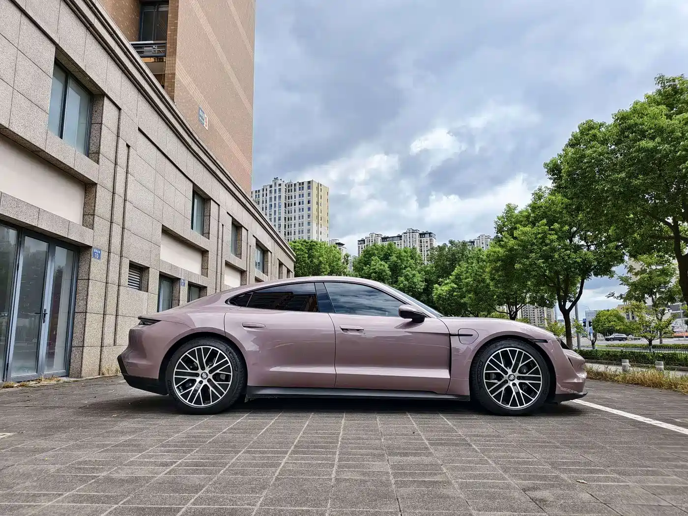 Porsche Taycan 2021 2020 Taycan