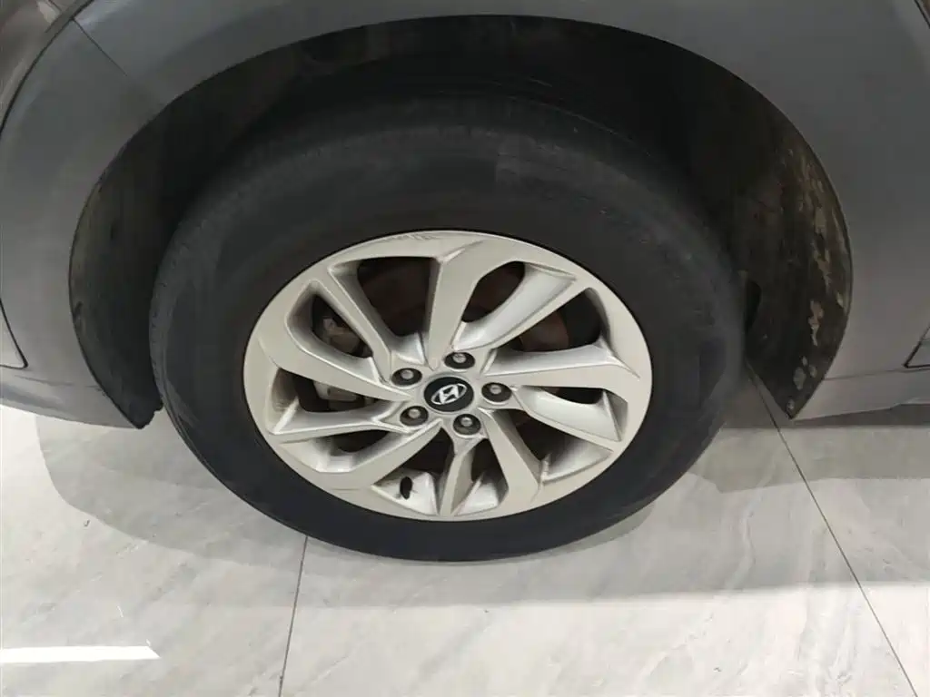 Hyundai Tucson 2015 1.6T Dual Clutch 2WD Smart фото 23