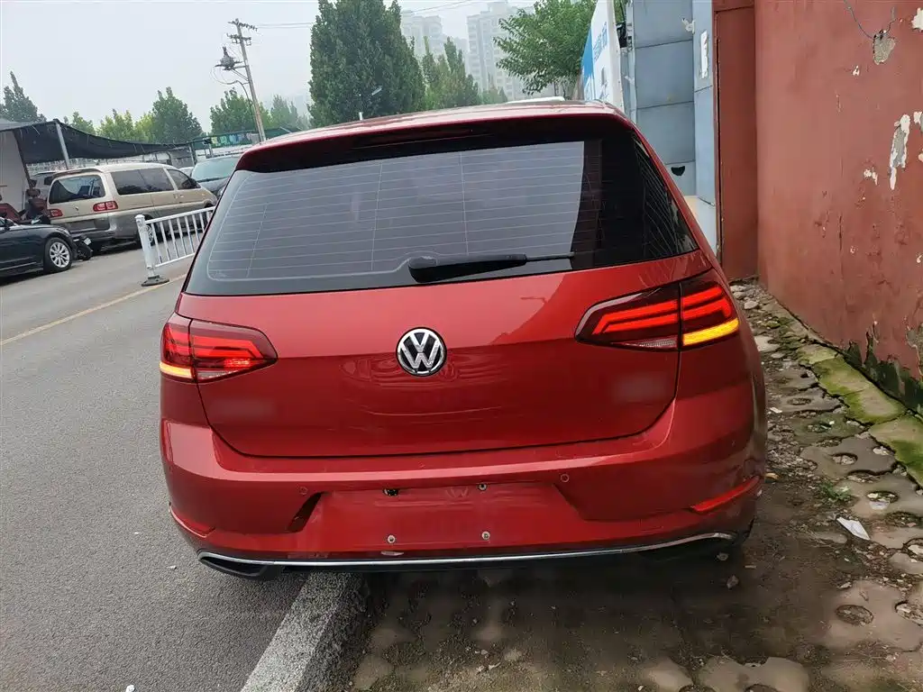 Volkswagen Golf 2018 230TSI Automatic Comfort фото 5