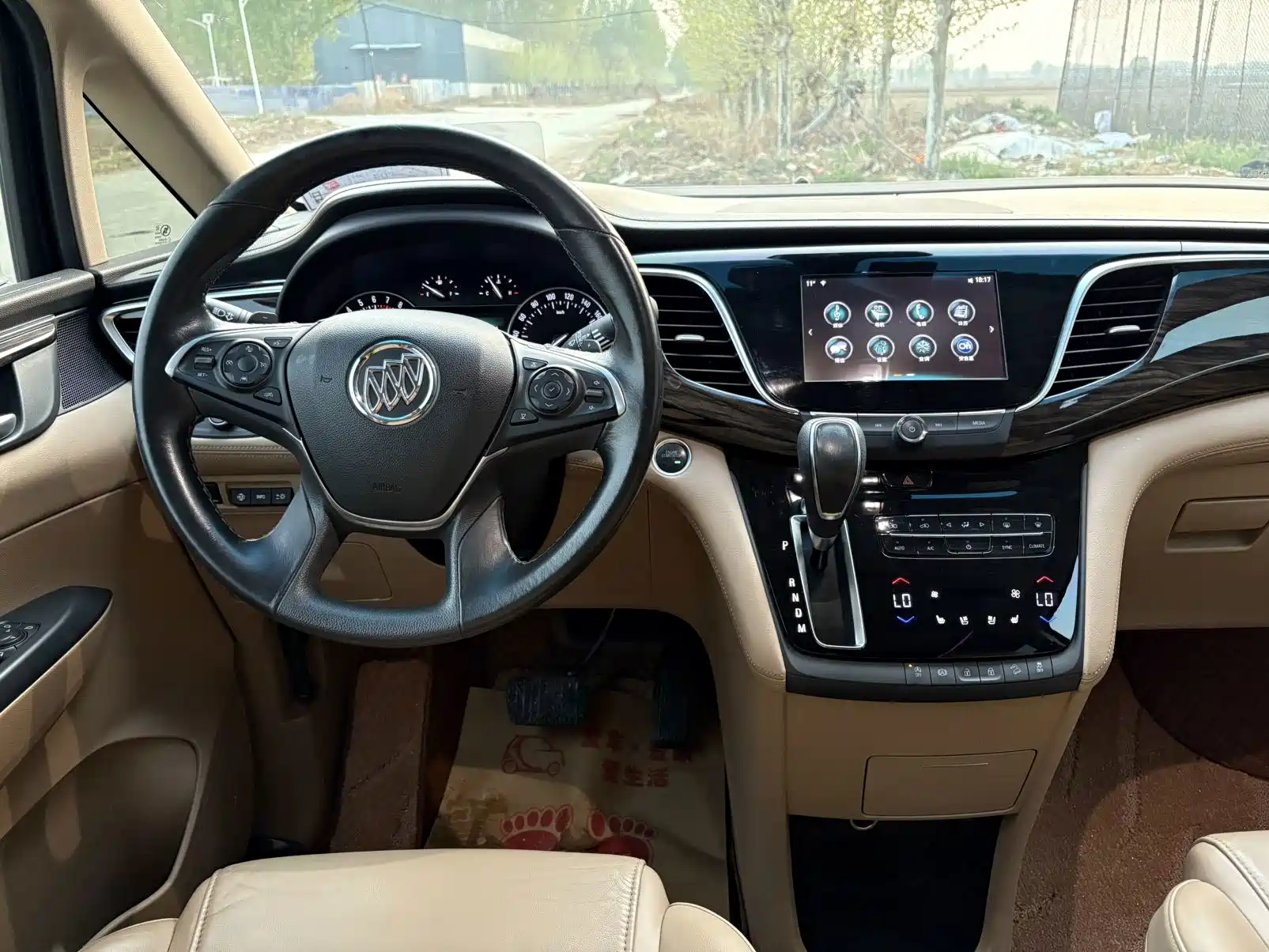 Фото 16 - Buick GL8