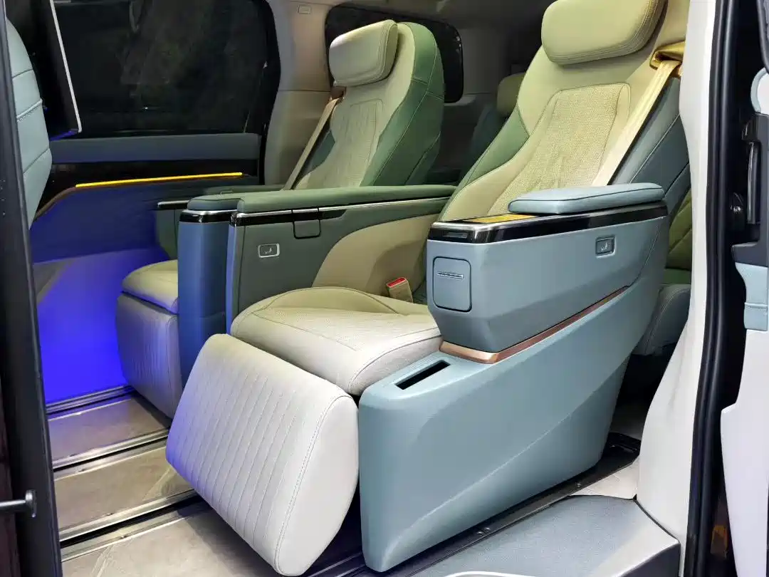 SAIC Maxus Maxus G90 2022 2022 2.0T Interstellar 7-seater