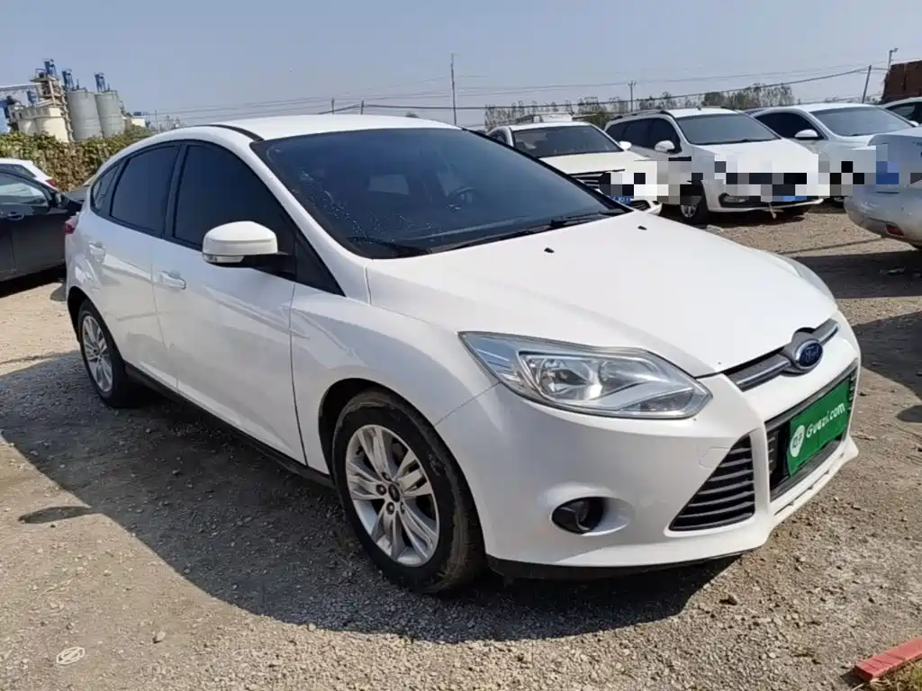 Фото 4 - Ford Focus