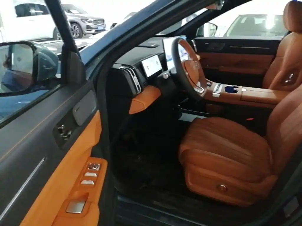 Jetour X70L 2025 2025 2.0T Automatic Flagship 7-Seater