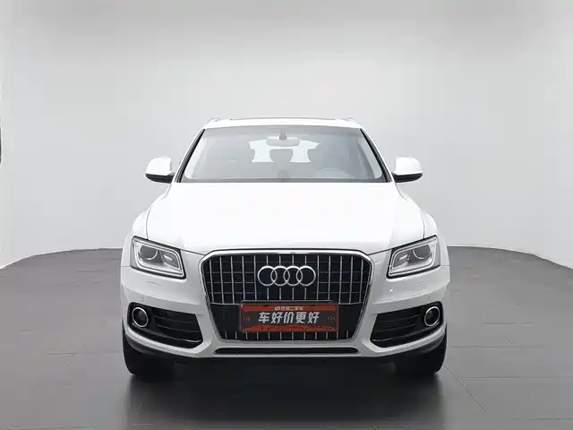 Audi Q5 2015 40 TFSI Technology — фото 3