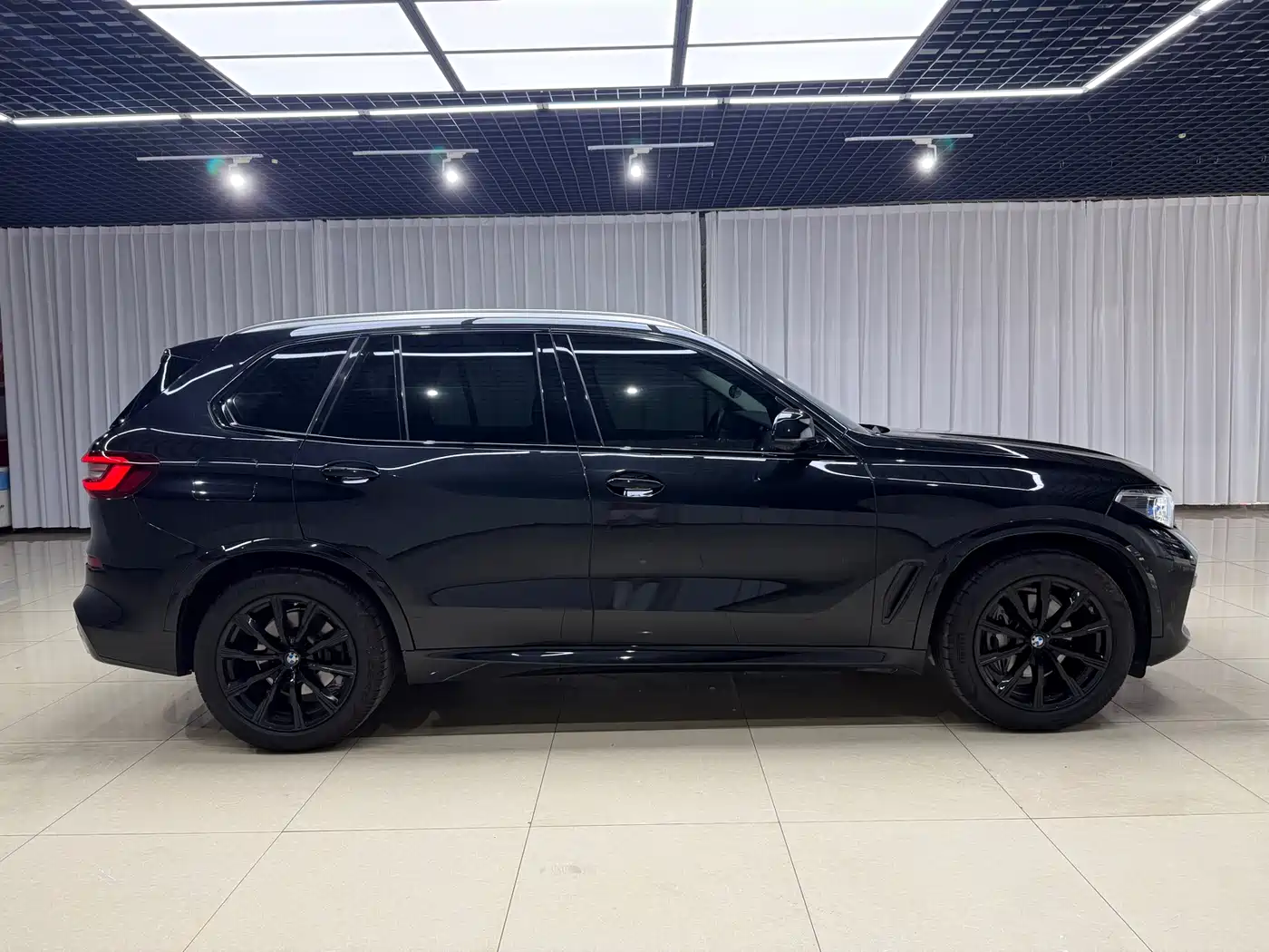 BMW X5 (IMPORTED)
