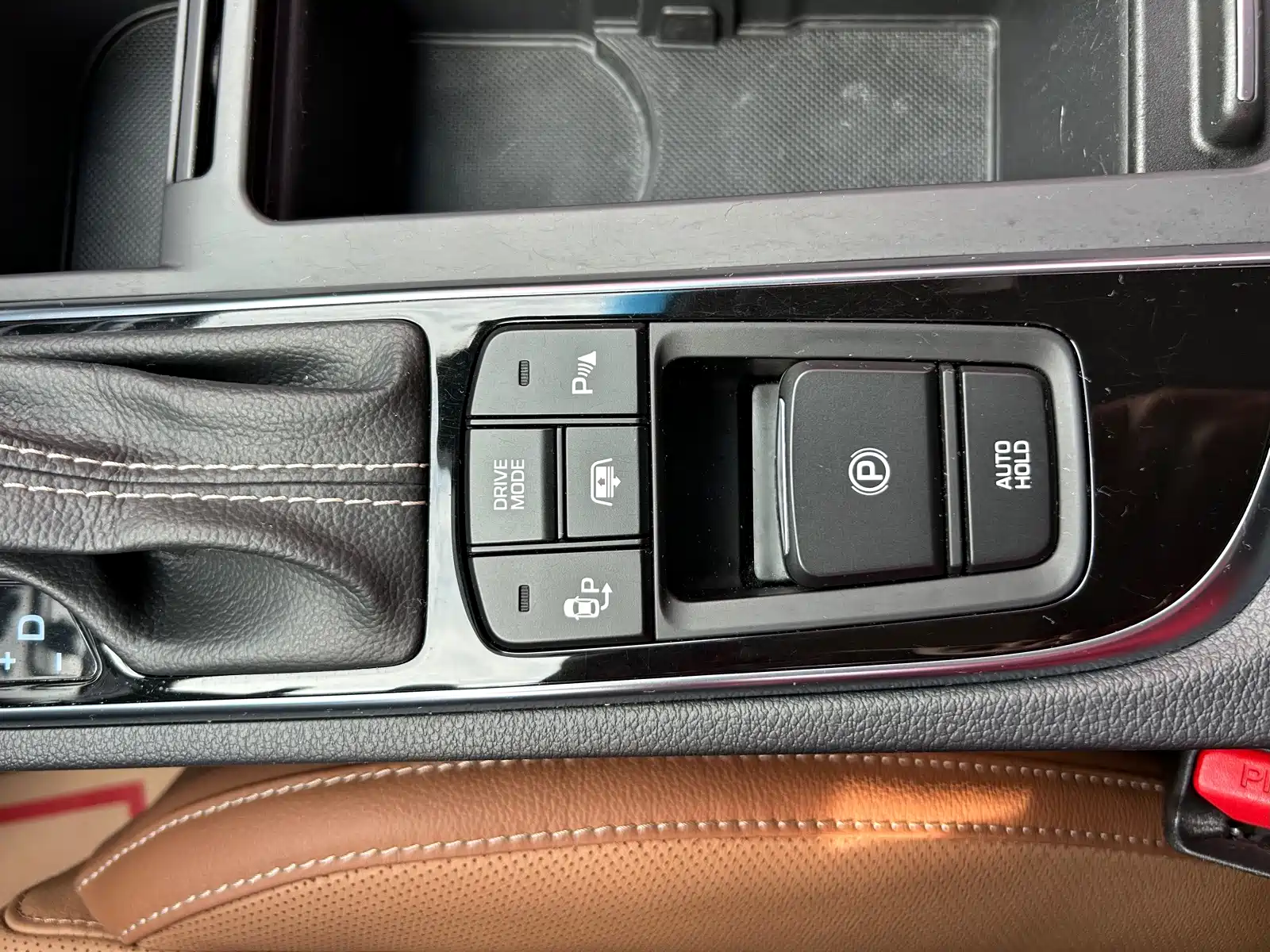 Photo 14 - Hyundai Sonata