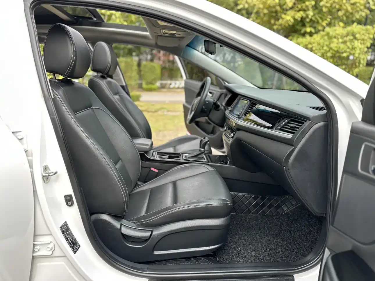 HYUNDAI NAME PICTURE