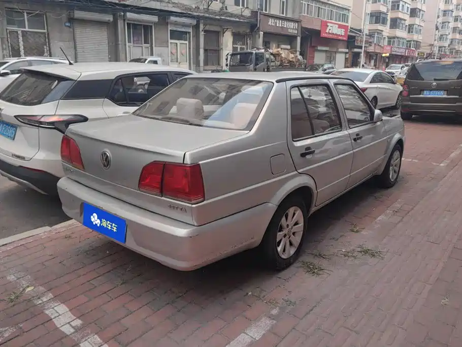 صورة 3 - Volkswagen Jetta