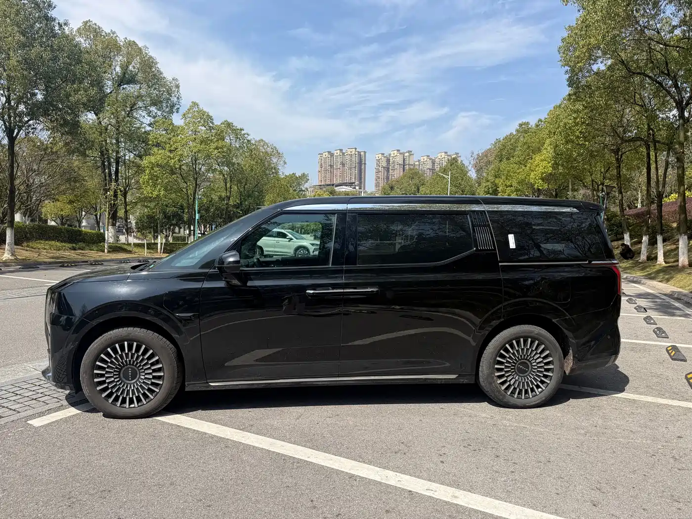 ZEEKR EXTREME KRYPTON 009