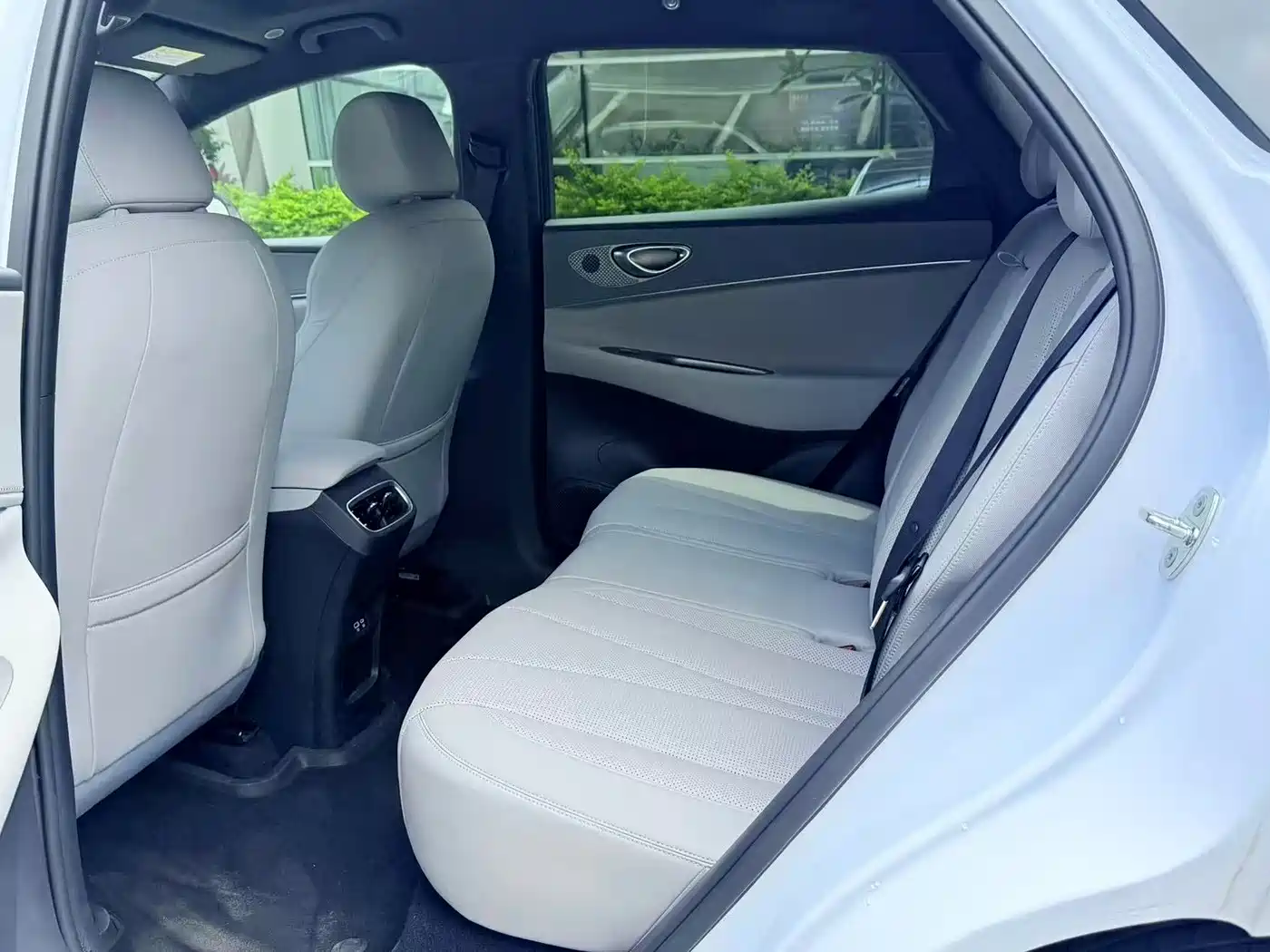 BYD Sealion 06 New Energy 2025 DM-i 170 Pilot Pro Edition фото 6