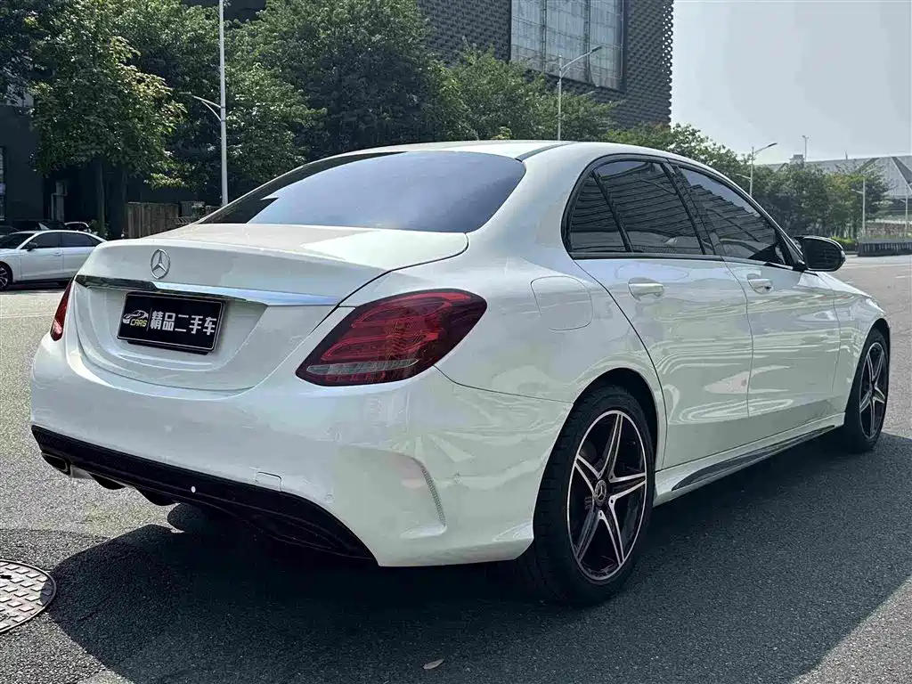 Фото 7 - Mercedes-Benz C-Class