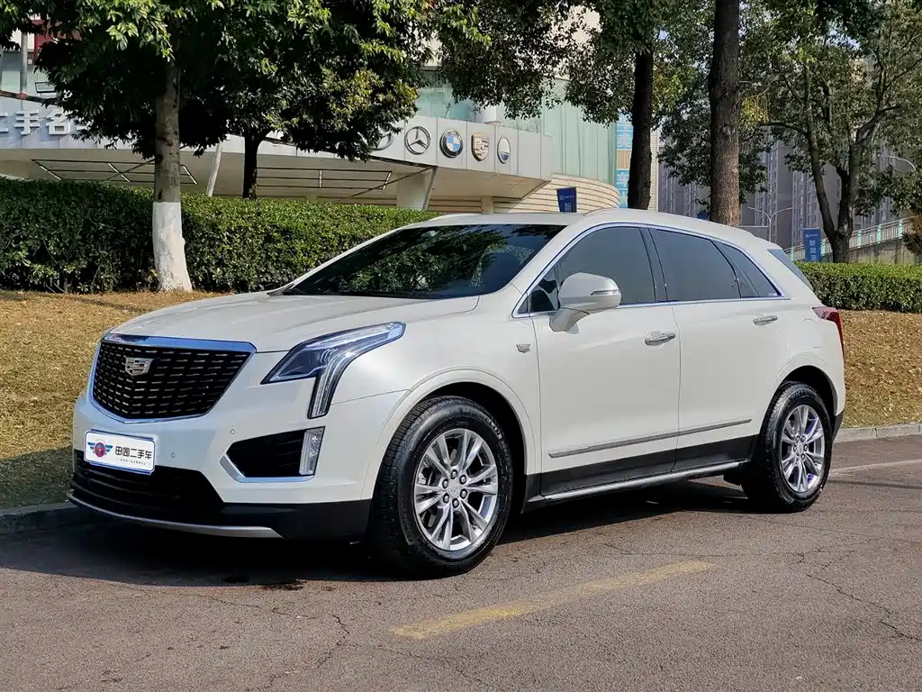 CADILLAC XT5