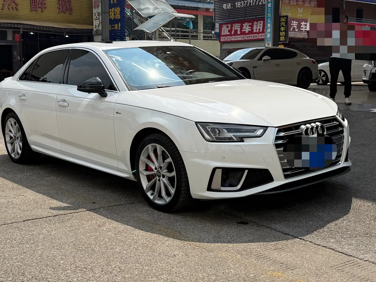 Фото 3 - Audi A4L