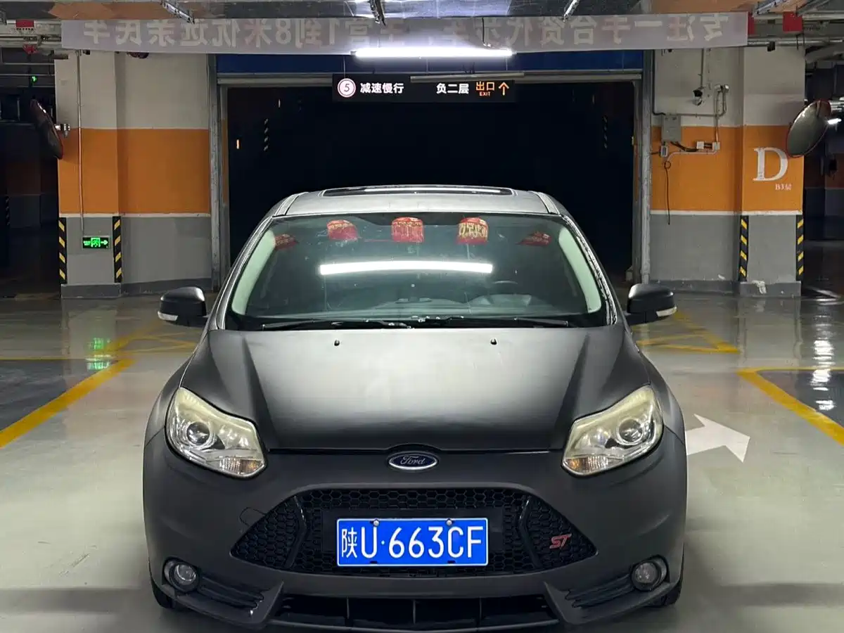 Photo 2 - Ford Focus