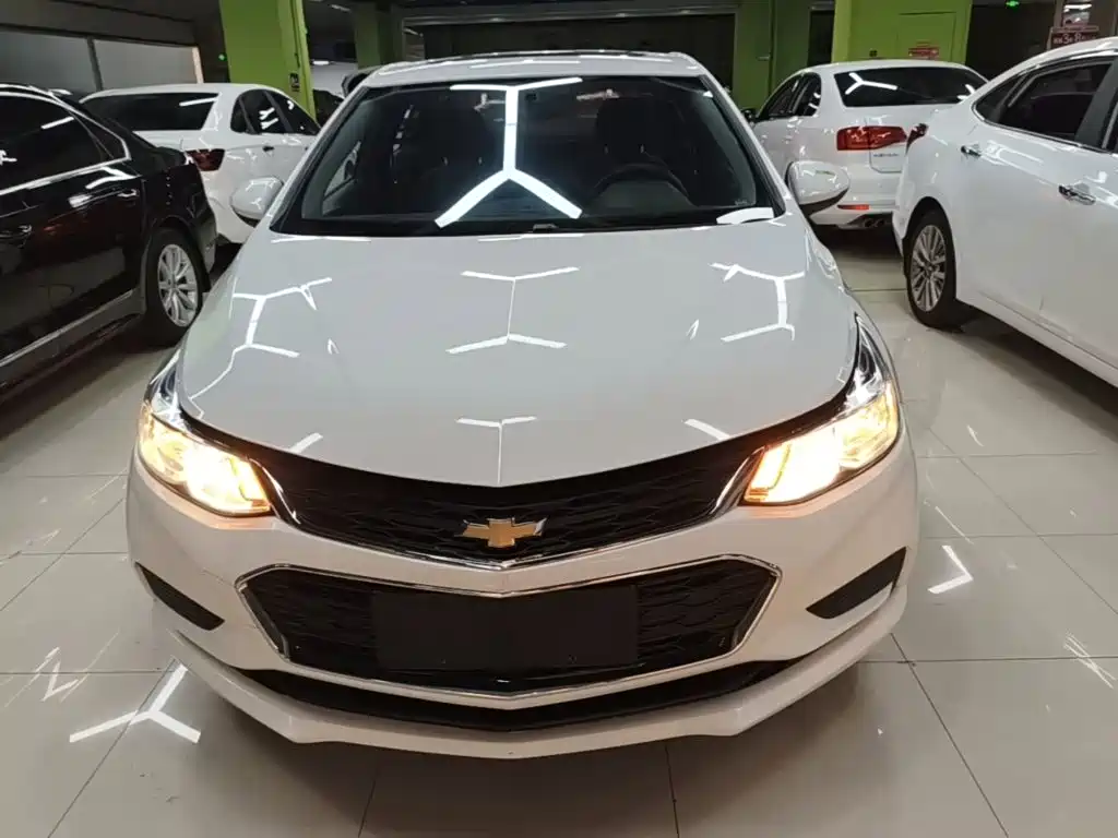 Chevrolet Cruze 2018 2018 320 Automatic Pioneer Sunroof Edition