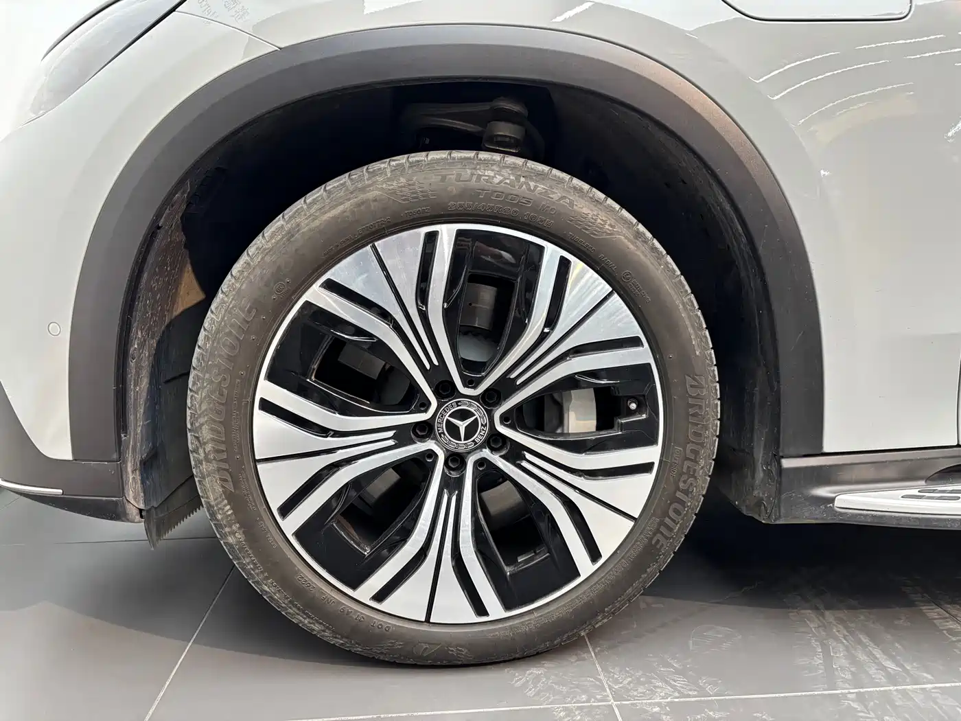 MERCEDES-BENZ EQE SUV