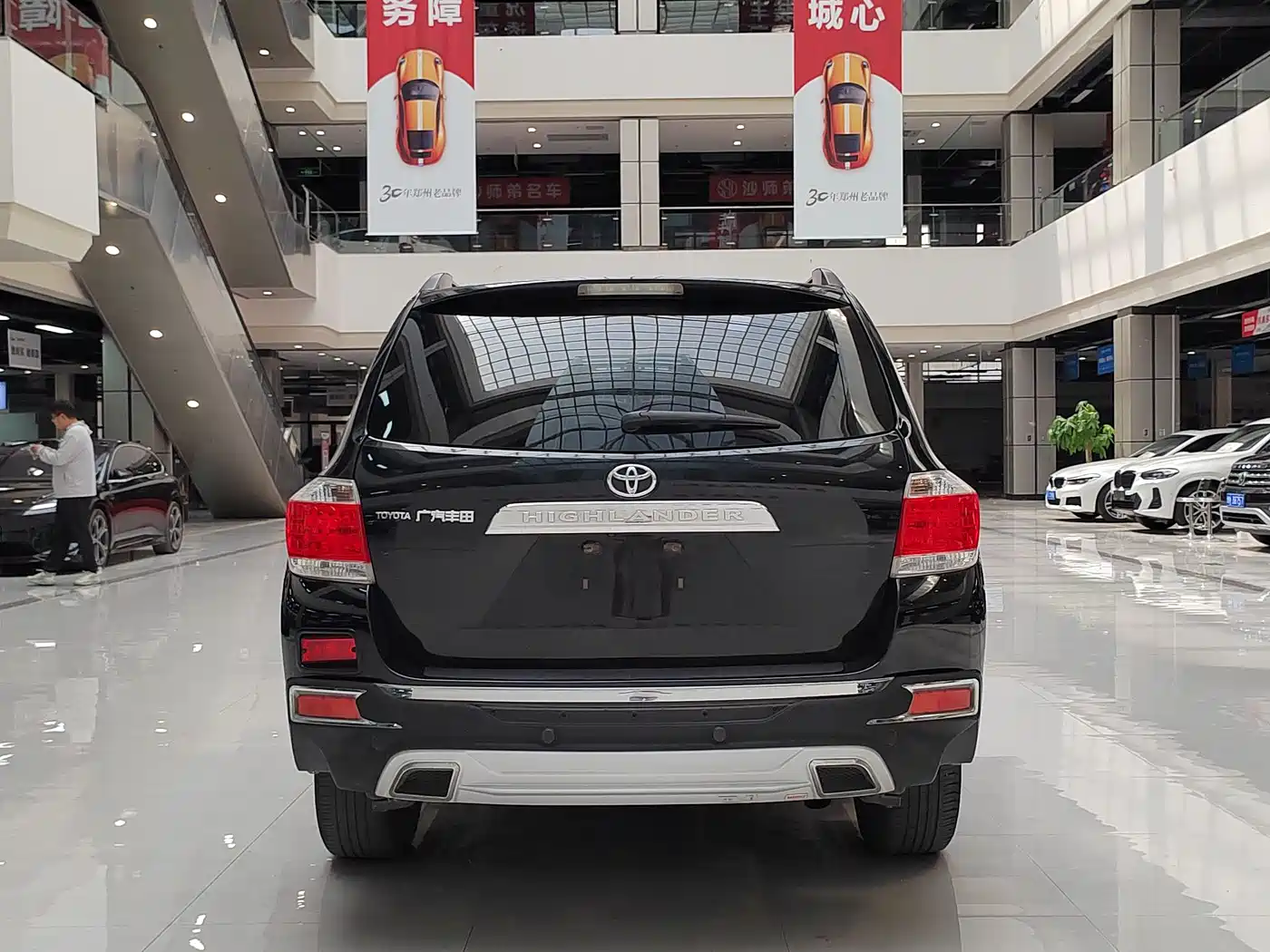 Фото 11 - Toyota Highlander