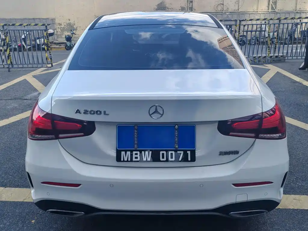 صورة 5 - Mercedes-Benz A-Class