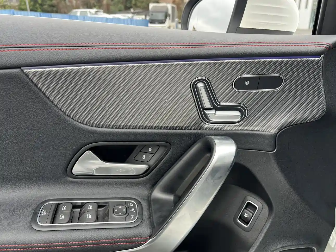 Mercedes-Benz A-Class 2025 A 200 L Fashion Edition фото 9