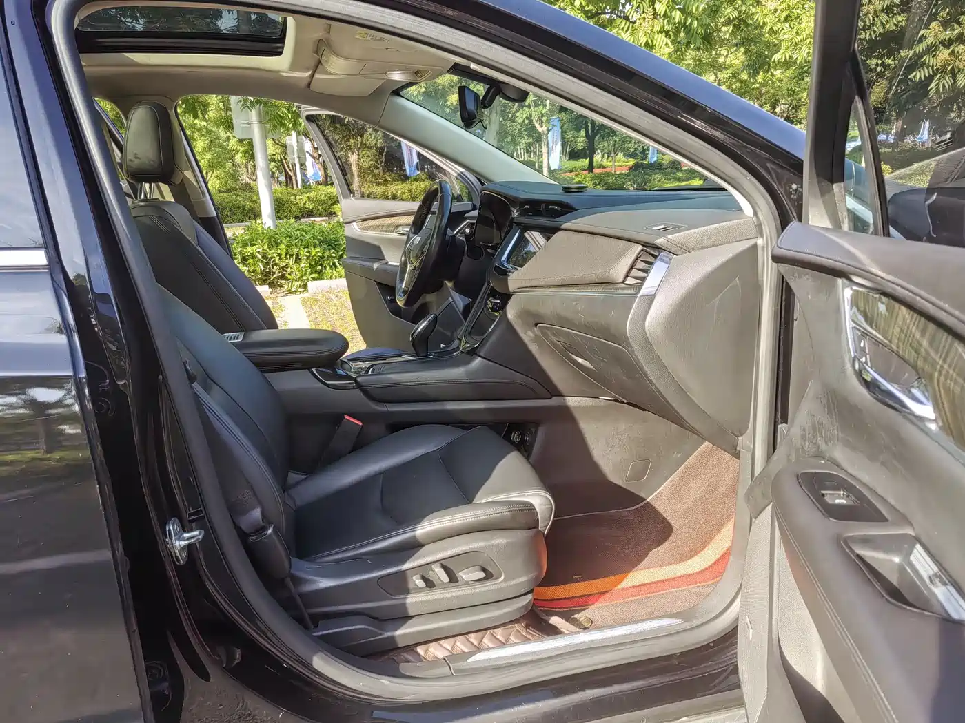 Cadillac XT5 2016 28T AWD Luxury Model фото 16