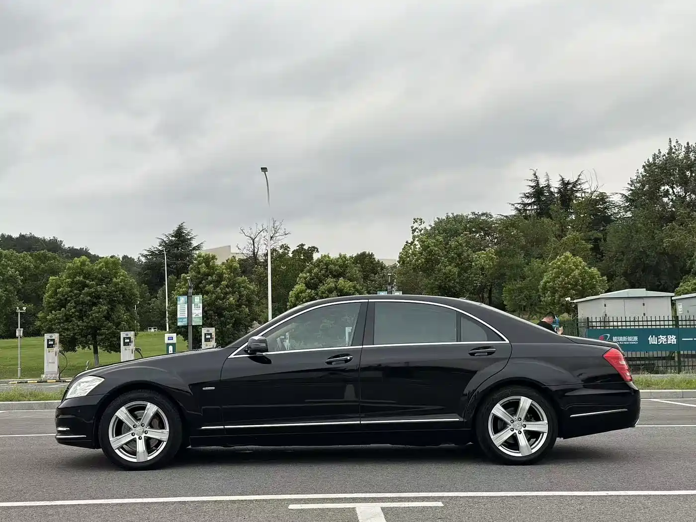 Mercedes-Benz S-Class 2010 Model S 400 L HYBRID фото 4