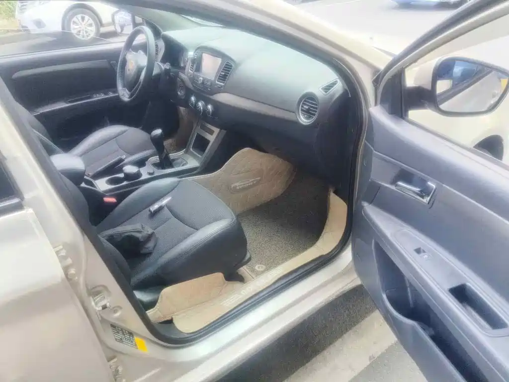 Roewe 350 2014 2014 1.5L Manual Agile Edition