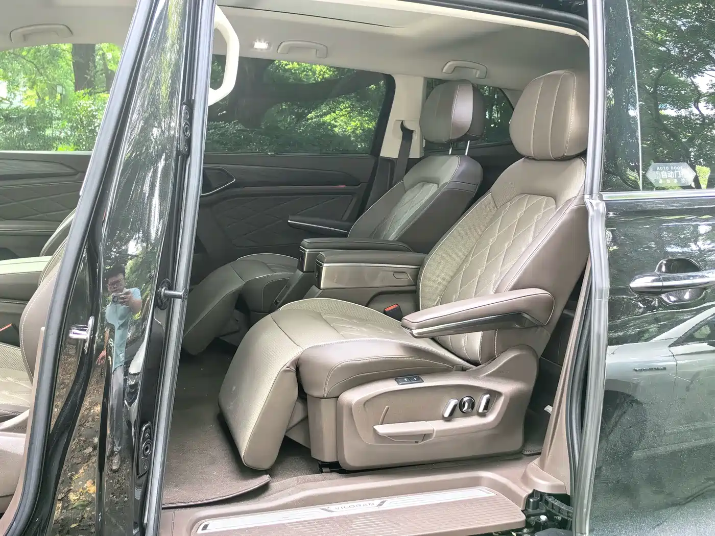 Volkswagen Viloran 2025 2024 380TSI Executive Edition
