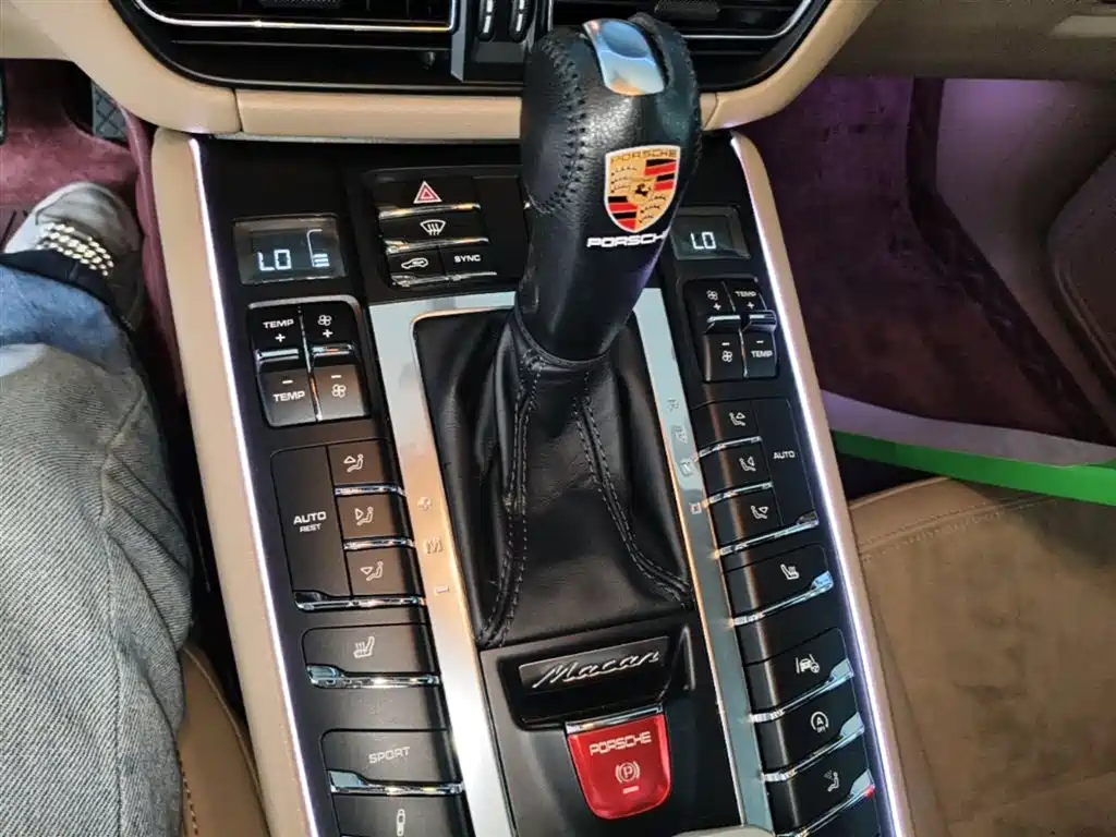 Porsche Macan 2018 Macan 2.0T фото 21