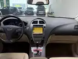 Фото 22 - Lexus ES