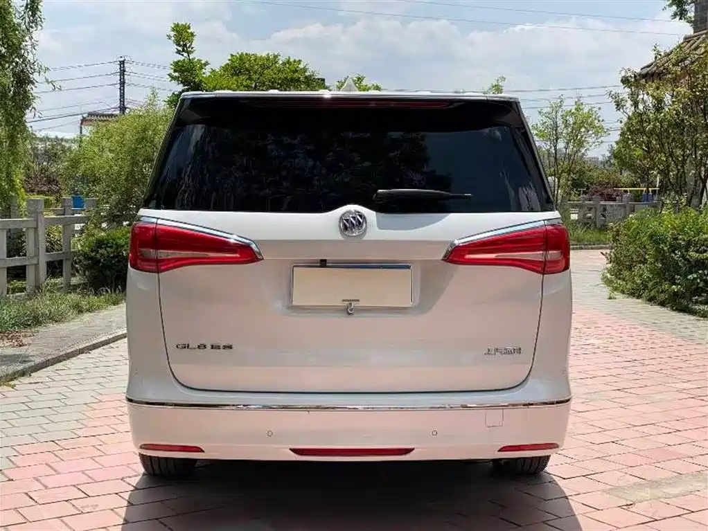 Buick GL8 2018 ES 28T Comfort Type China VI фото 8