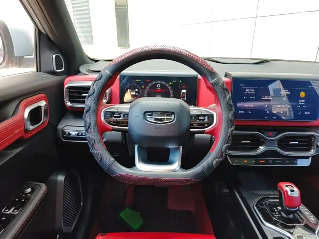 Фото 11 - Geely ICON