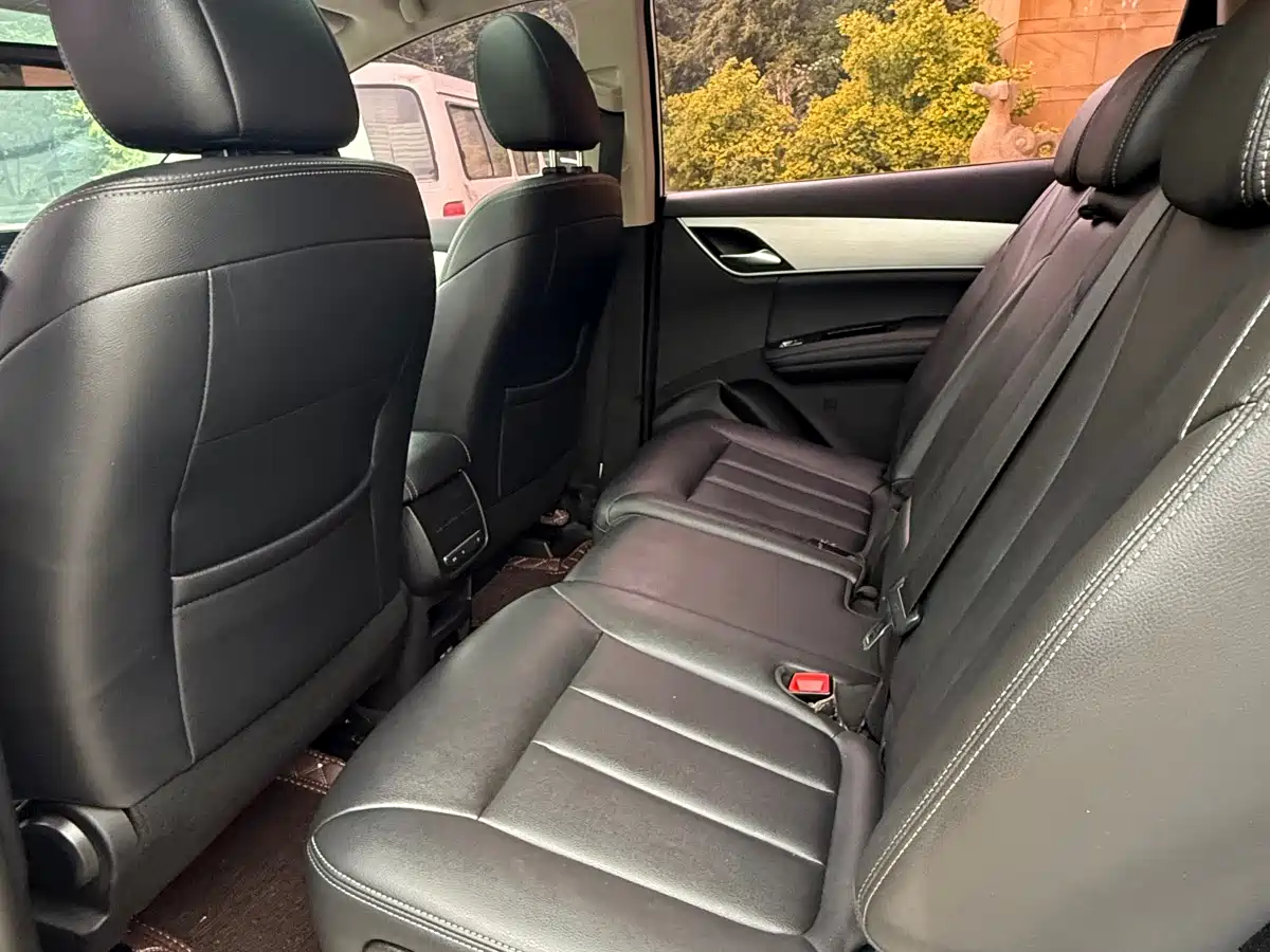 BYD Song MAX 2021 Upgrade 1.5T Automatic Luxury Edition 7-Seater фото 5