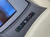 Фото 17 - Lexus ES