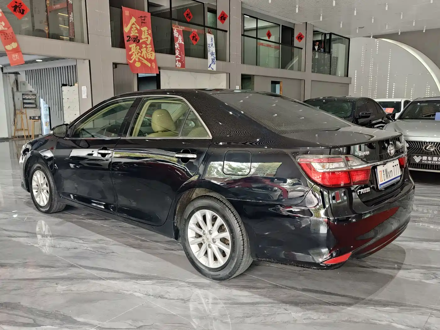 Toyota Camry 2015 2.0E Elite Edition фото 29