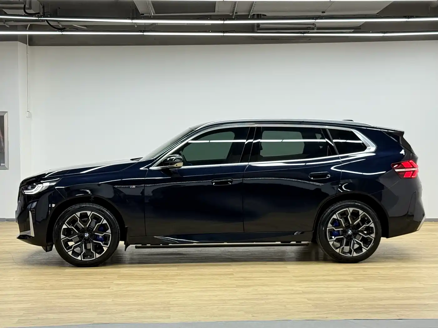 BMW X3 2025 xDrive30L Leading M Sport Package фото 4