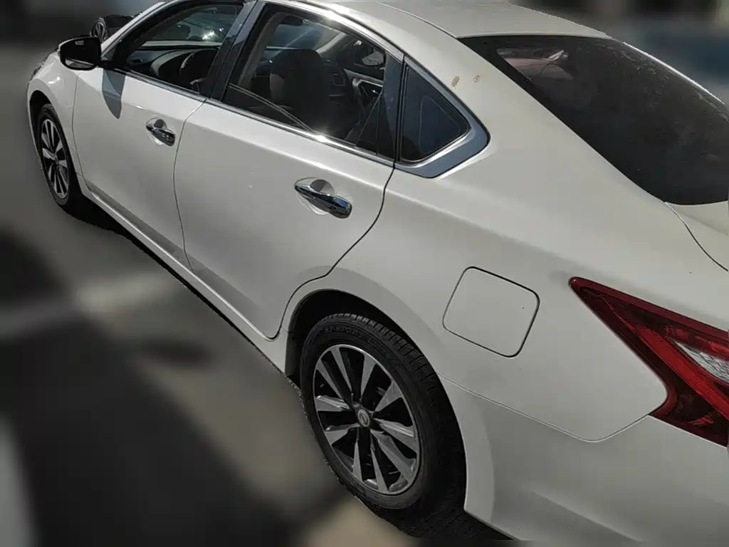 Фото 7 - Nissan Teana