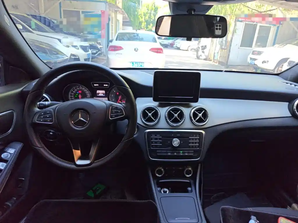 Фото 10 - Mercedes-Benz CLA (Import)