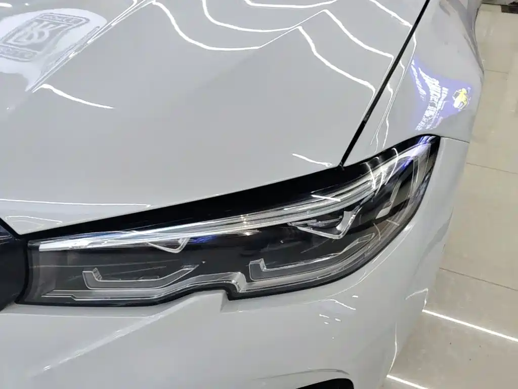 صورة 24 - BMW 3 Series