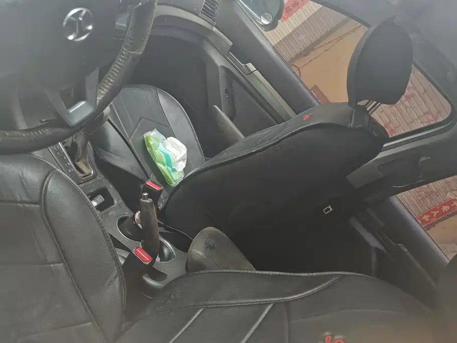 BAIC Senova X65 2015 2015 2.0T Automatic Elite