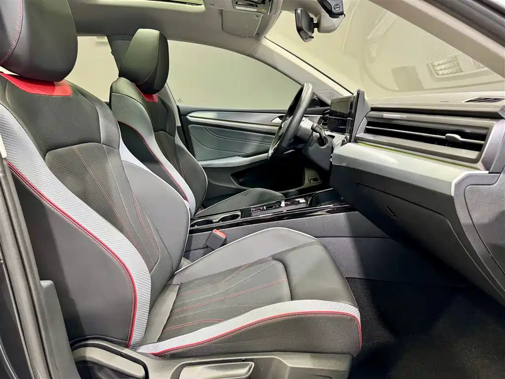 Volkswagen Lamando 2025 Model Year Lamando L 280TSI DSG Cool & Spicy PLUS Edition фото 19